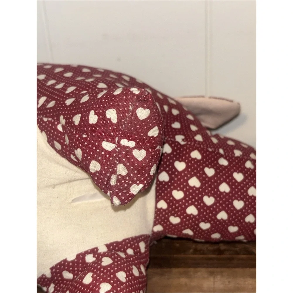 Quilted Piglet Burgundy With Pink Hearts Pillow/plush 11x7.5